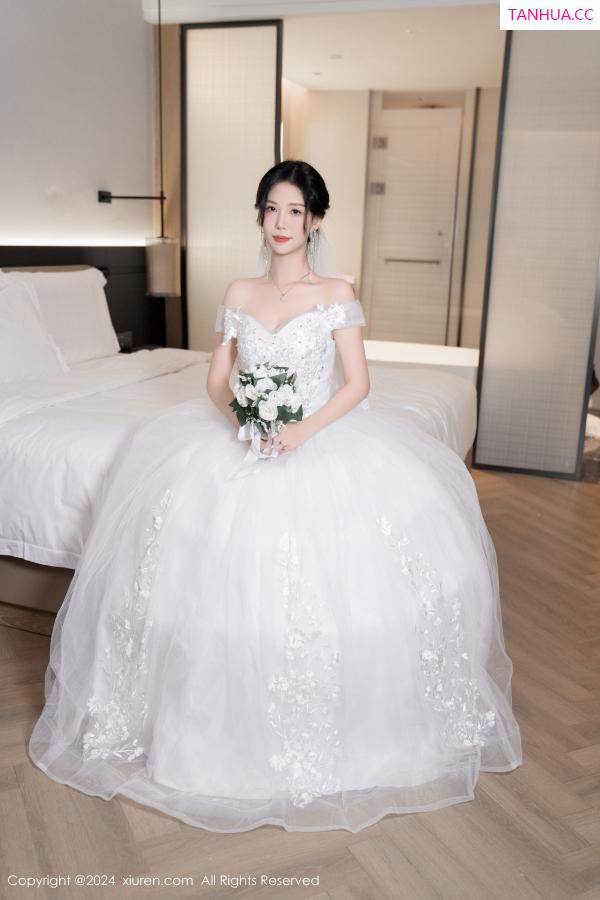 陈若依 抖娘利世 [XiuRen]高清写真图 2024.08.09 No.8998 利世 丝袜美腿第9张图片